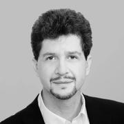 Photo of Dr. Andrés Reséndez, Professor of the Department of History at the University of California, Davis.